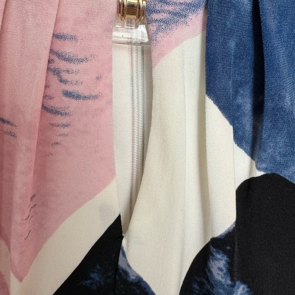 IVANKA TRUMP DRESS - Picture 3 of 3